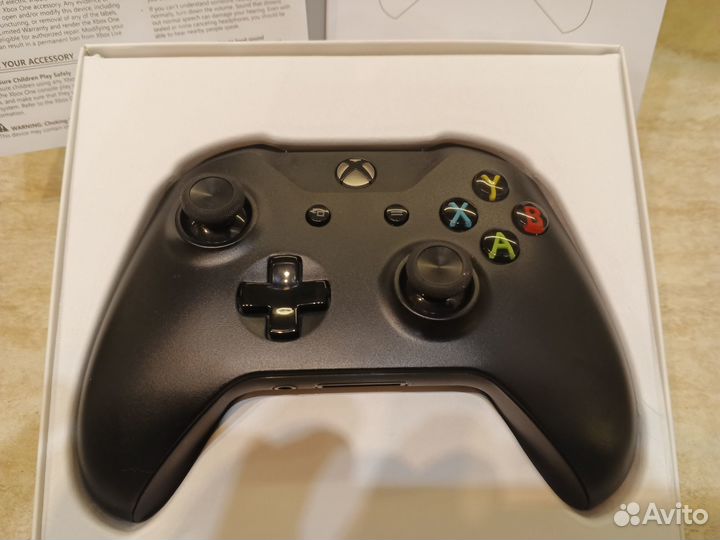 Геймпад на xbox one s