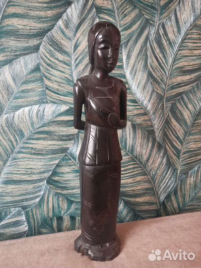 Африканская статуэтка из чёрного дерева