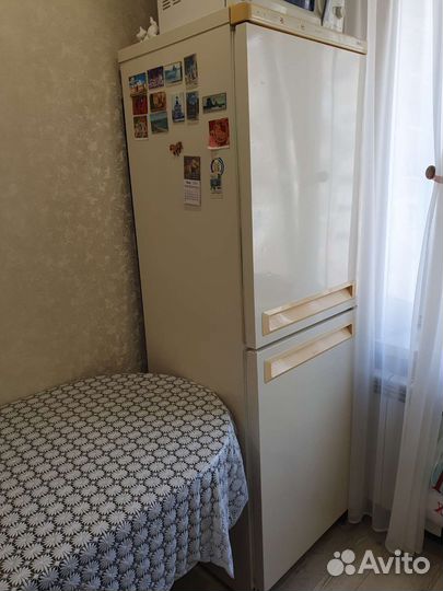 Холодильник бу Stinol