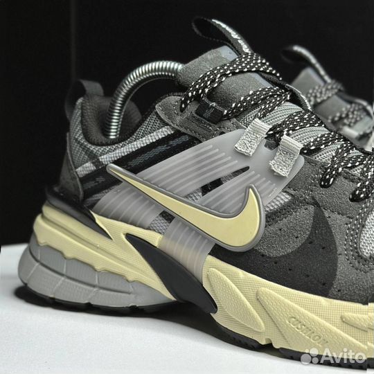 Кроссовки Nike V2K Run Runtekk black