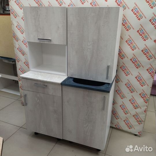 Кухонный гарнитур 1м
