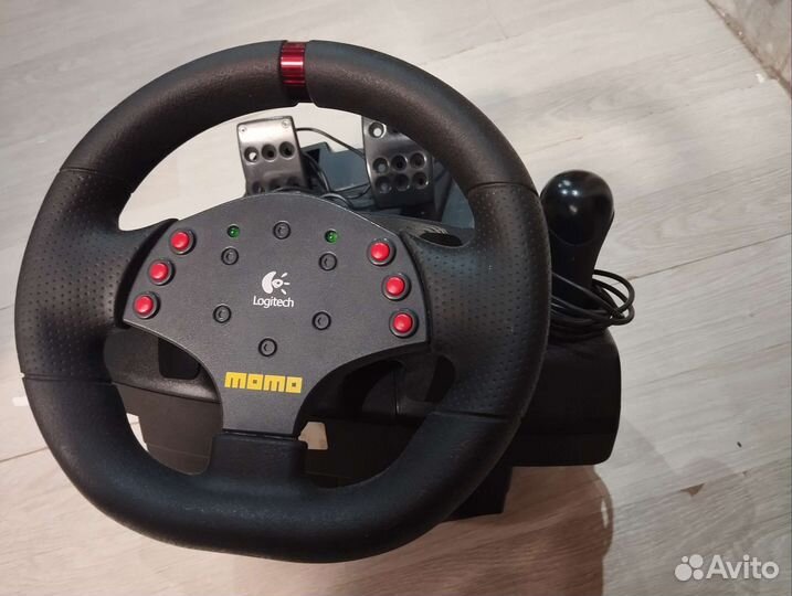 Игровой руль logitech momo racing