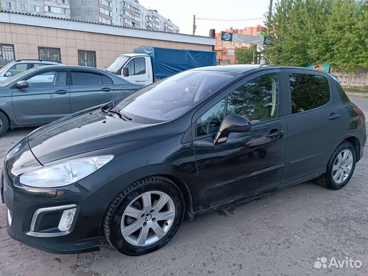 Peugeot 308 1.6 AT, 2012, 91 536 км