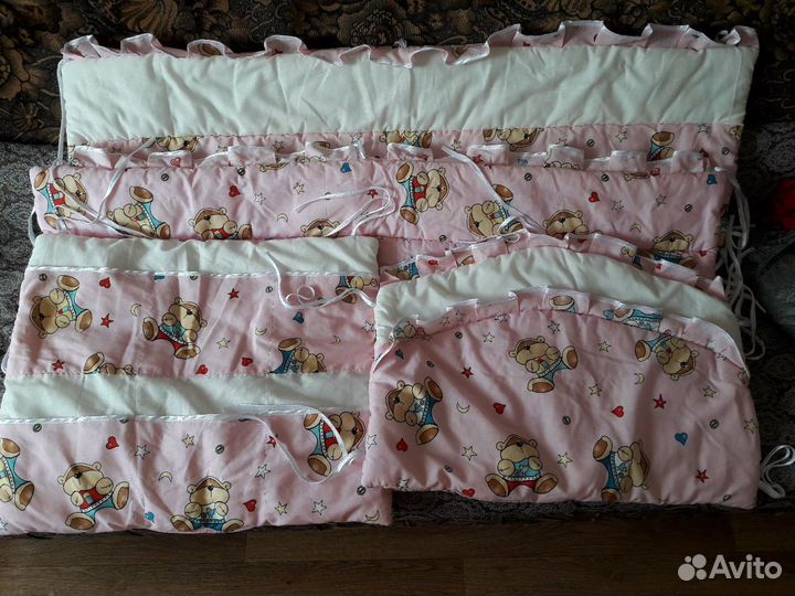 Бортики в кроватку