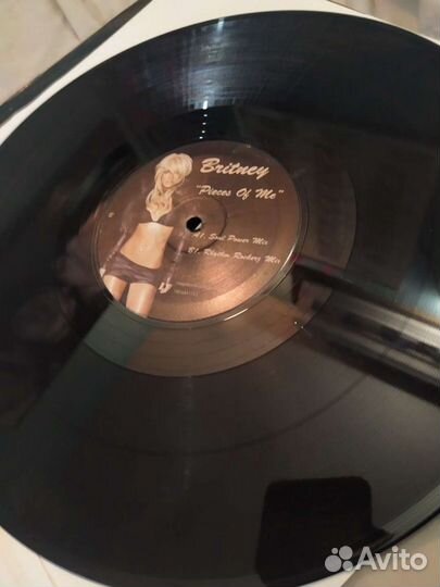 Бритая с пирса Britney винил бритни спирс remix