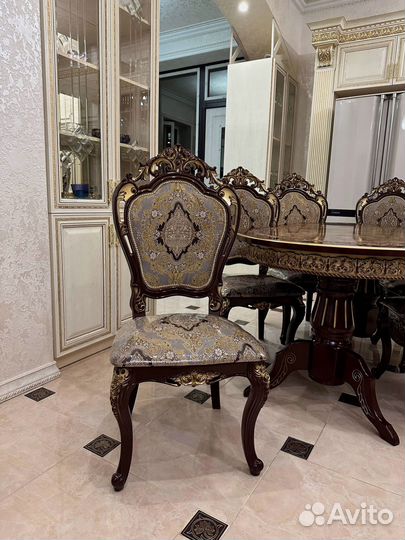 Комплект стол и стулья. Оплата при получении