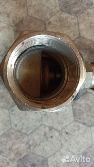 Латунный вентиль диаметр 40
