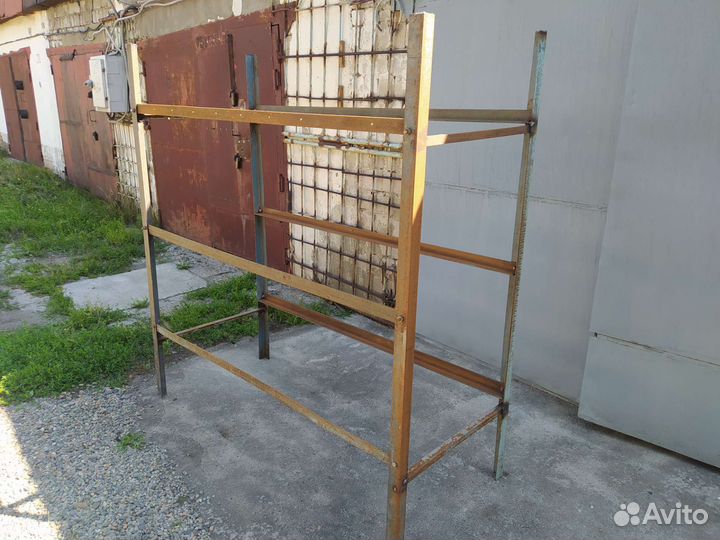 Полки стеллажи