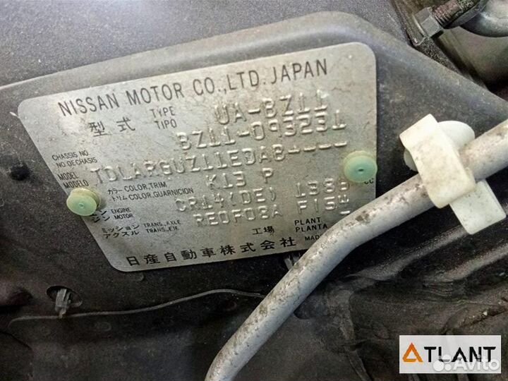 Накладка замка багажника nissan cube