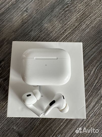 Apple AirPods Pro (2-го поколения, 2022)