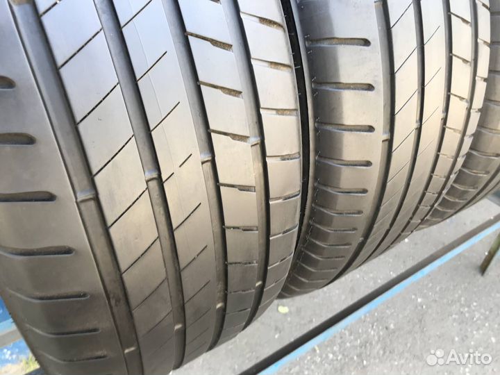 Bridgestone Alenza 001 245/50 R19