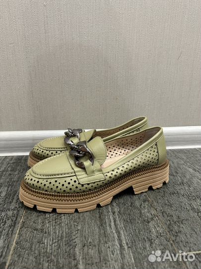 Лоферы женские 38 размер