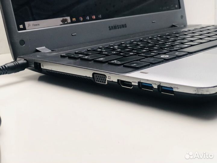 Игровой ноутбук Samsung