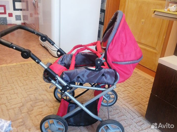 Коляска для кукол