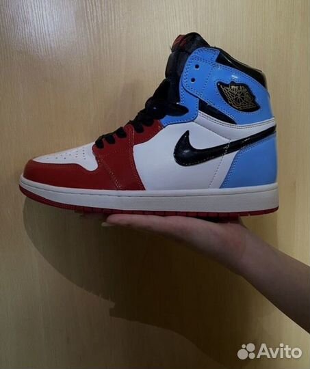 Air Jordan 1 Retro High Fearless UNC Chicago