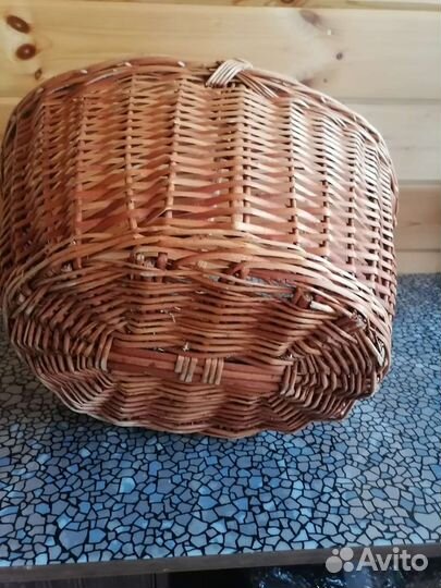 Корзина плетеная большая