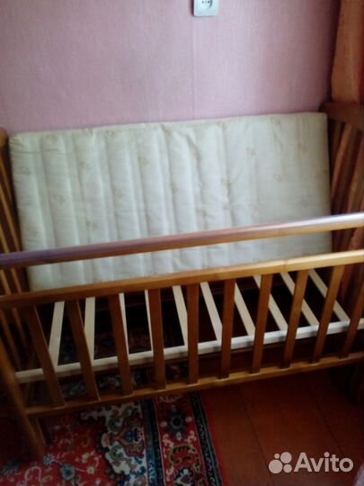 Продам детскую кроватку