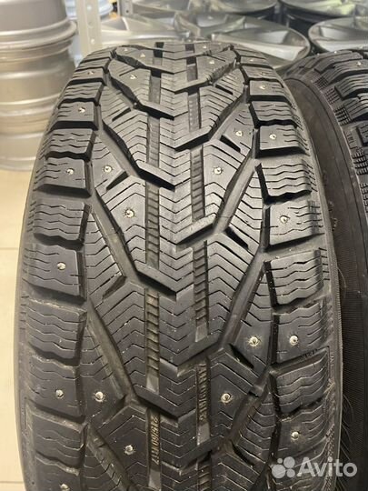 Tigar SUV Ice 215/60 R17 100T