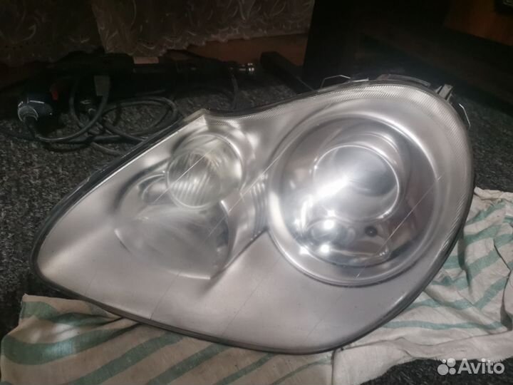 Фара левая Porsche Cayenne 2002-2010
