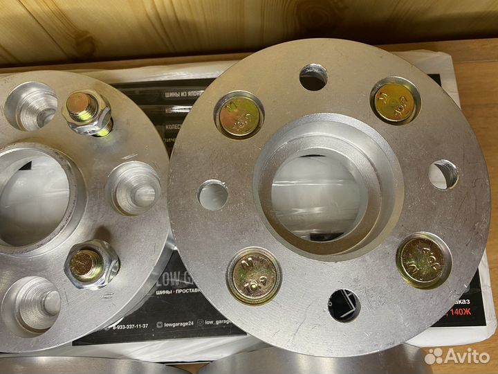 Проставки 4х100 25мм с крепежом. Новые