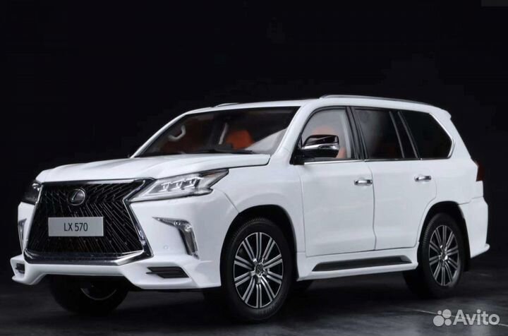 Lexus LX570 1 18 LCD Models