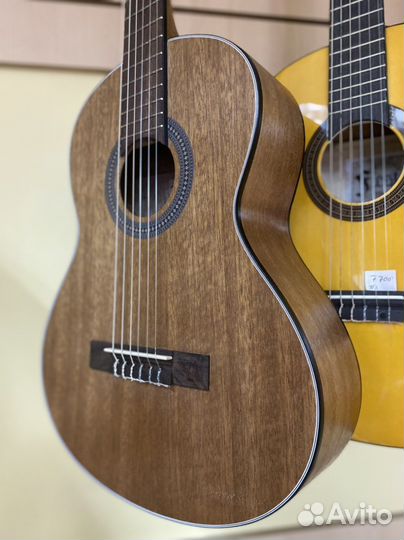 Классическая гитара 3/4 Sevillia