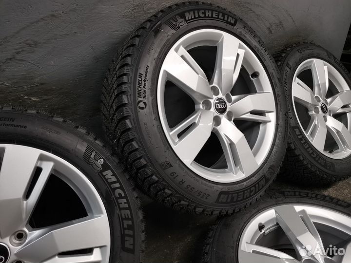 Колеса оригинал Audi Q5 FY New R19