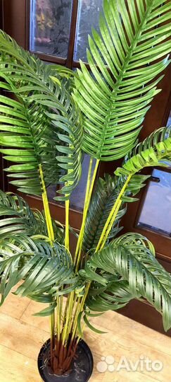 Искусственная пальма