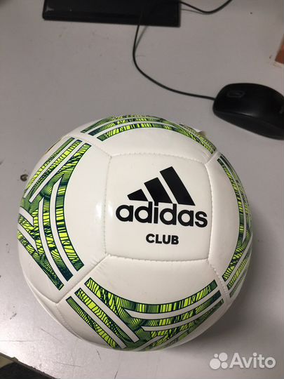 Футбольный мяч adidas 3 размер