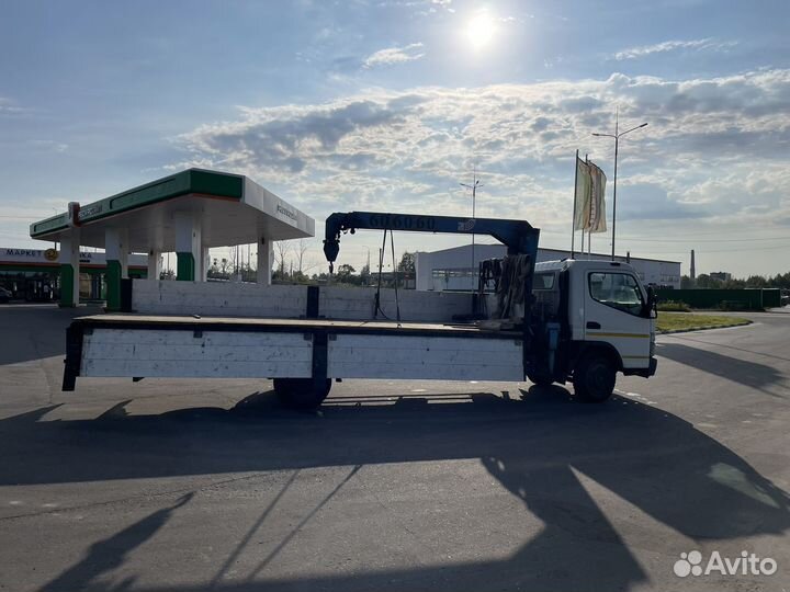 Mitsubishi Fuso Canter с КМУ, 2012