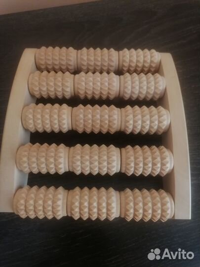 Массажер для ног деревянный. Новый