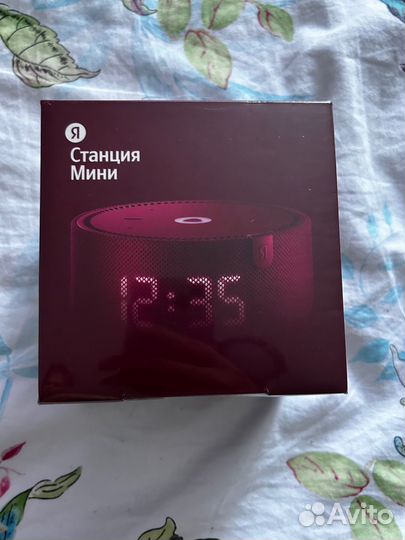 Яндекс станция алиса мини с часами