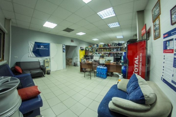 Продам помещение свободного назначения, 700 м²