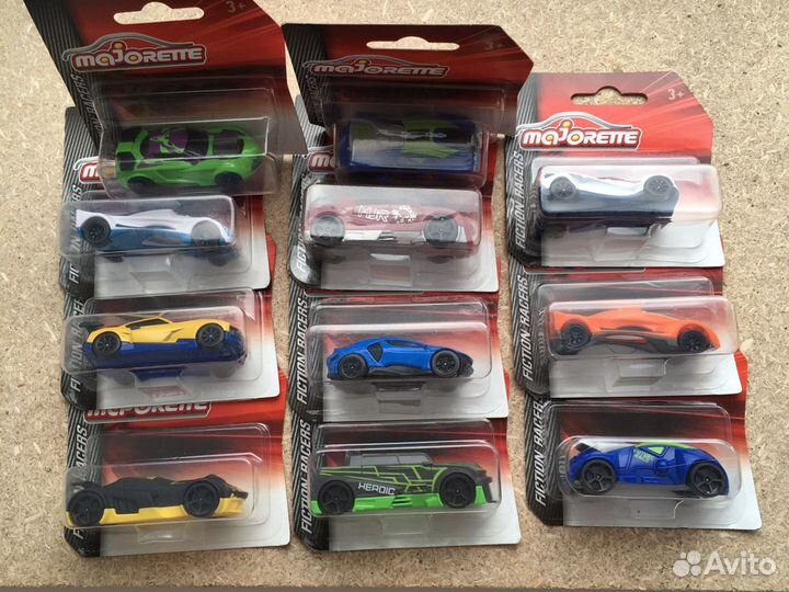 Модель автомобиля коллекционная hot wheels