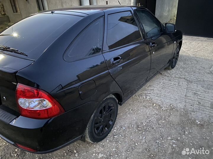 Приора 2010 читайте описание