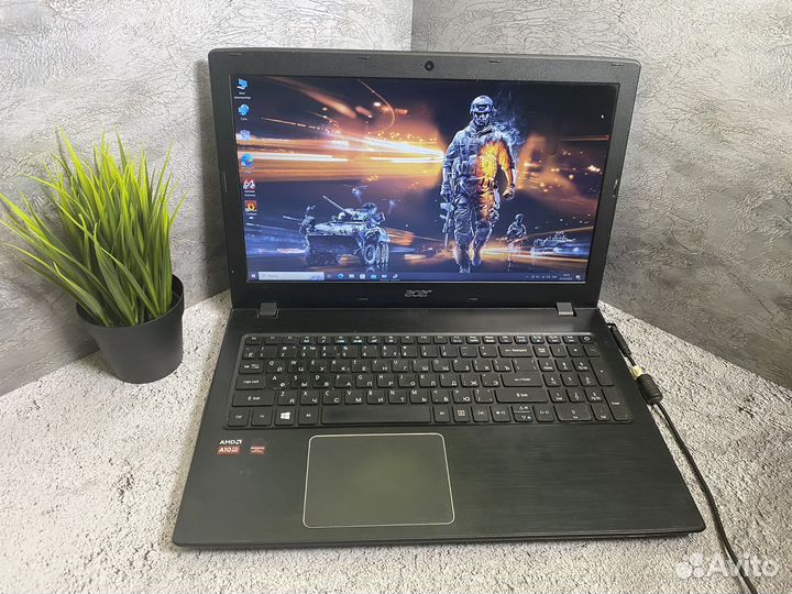 Быстрый ноутбук Acer 2 видеокарты/4 ядра/SSD