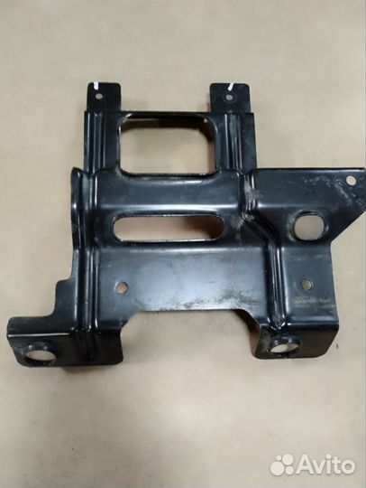 Кронштейн радиатора mazda bt 50