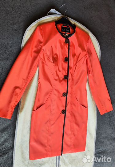 Плащ женский