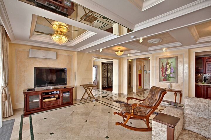 4-к. апартаменты, 158 м², 5/6 эт.