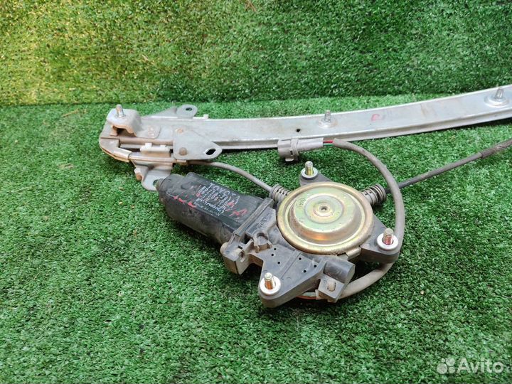 Стеклоподъемник задний левый Toyota Caldina ST190