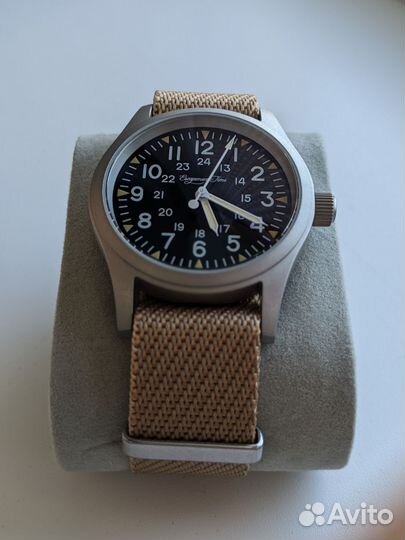 Часы Escapement Times