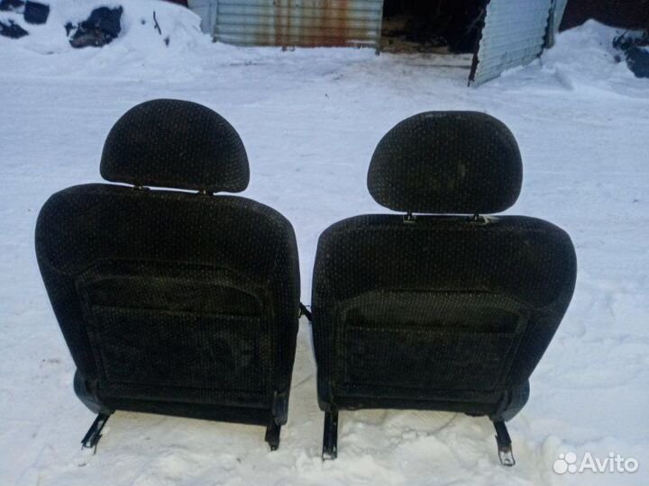 Сиденье переднее Hyundai Sonata EF G4GC 2007