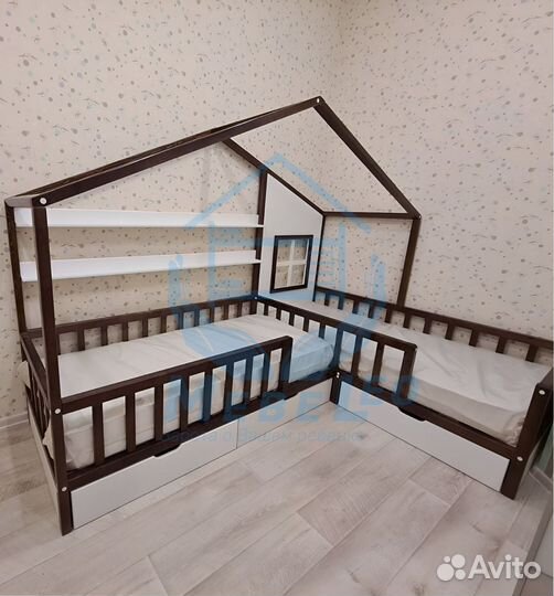 Двухъярусная кровать