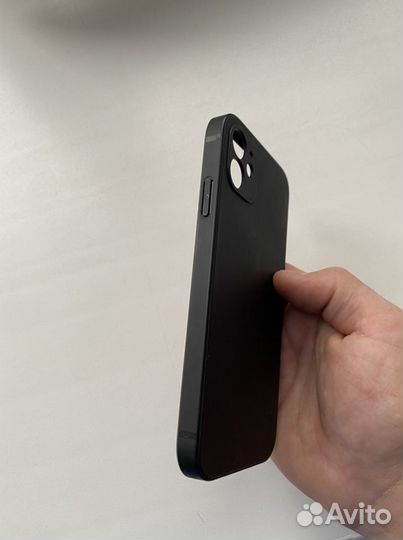 Чехол на iPhone 11