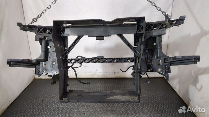 Рамка передняя Infiniti QX56, 2010