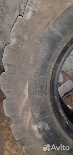 Шины на фронтальный погрузчик 17,5 25