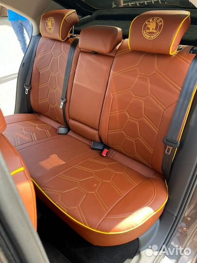 Автомобильные чехлы на Skoda Rapid