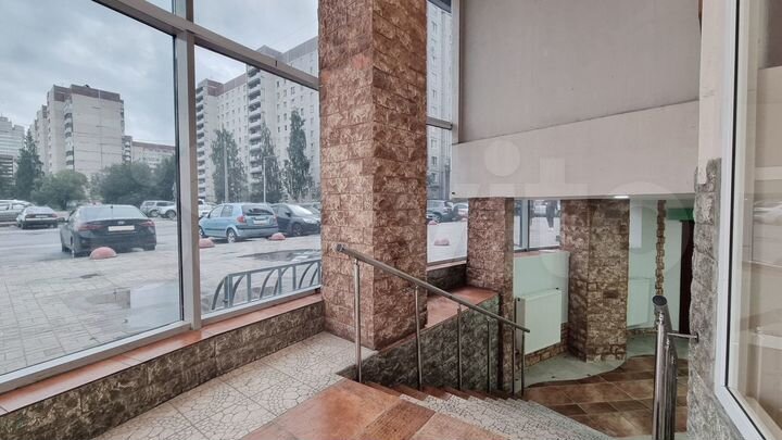 Стрит - торговля, общепит, склад, от 200 до 400 м²