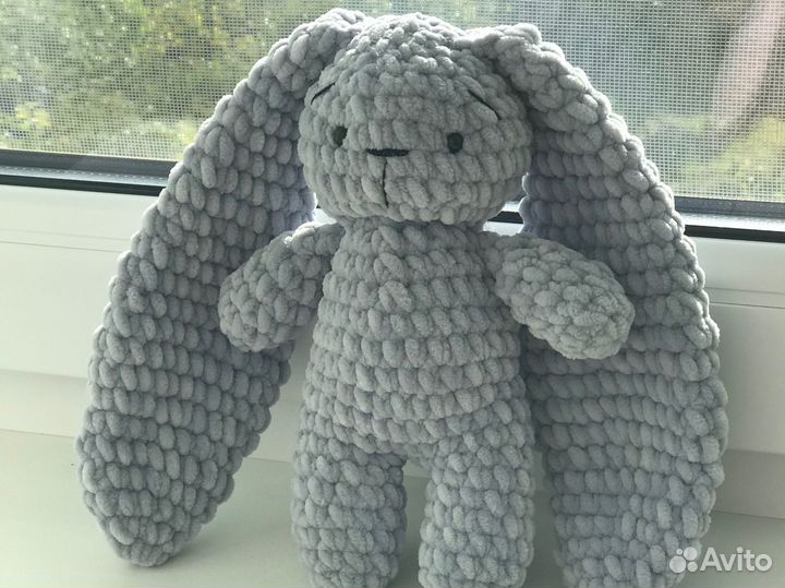 Плюшевый заяц Амигуруми