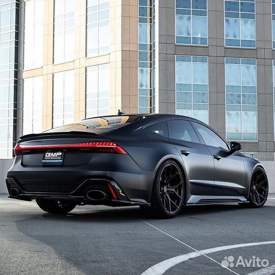 Кованые диски R22 5x112 на Audi RS6 / RS7